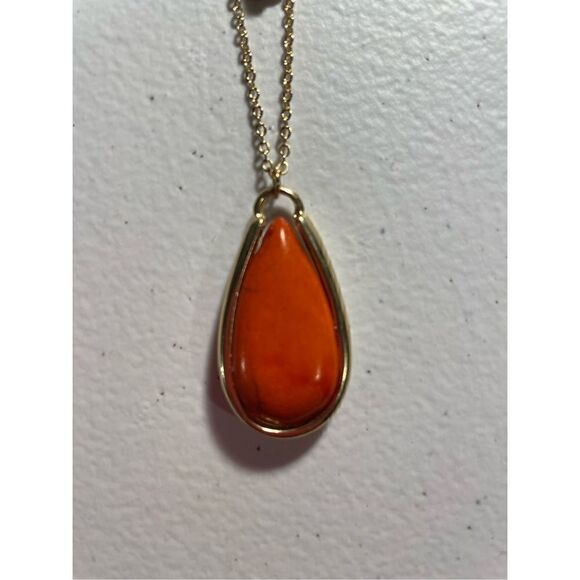 Triple strand, gold and orange stone necklace - Picture 3 of 11